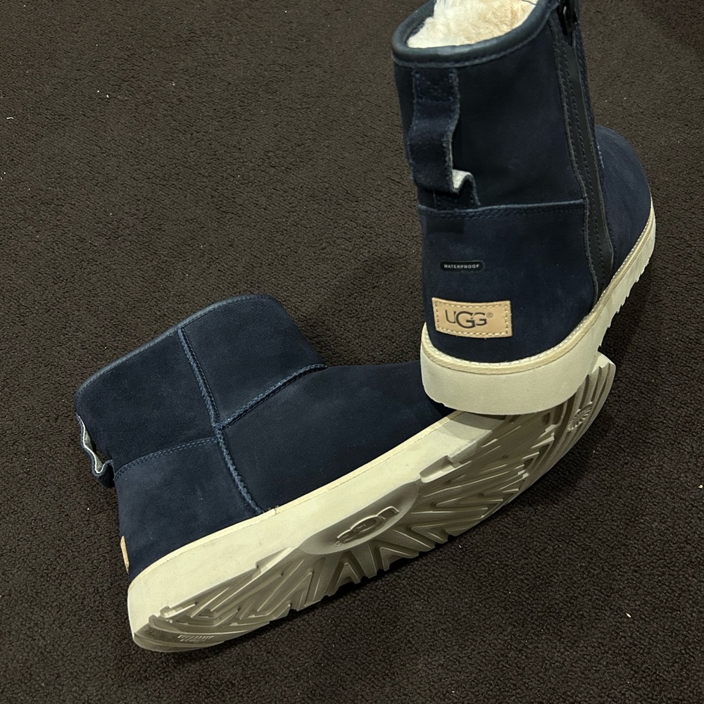 UGG Men's Dark Blue boots 🌞